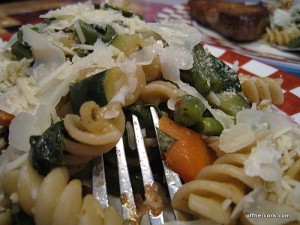 Pasta with veggies 
