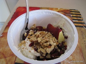 Yogurt, apple, and walnuts 