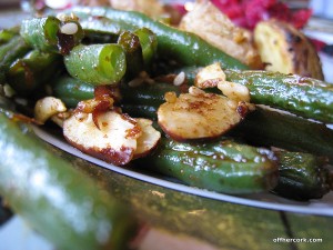 Roasted green beans with almonds