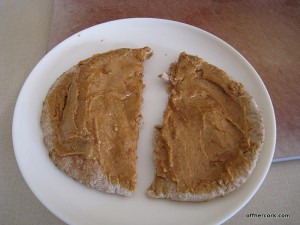 Pita with peanut butter 