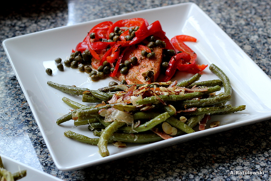 Salmon and green beans